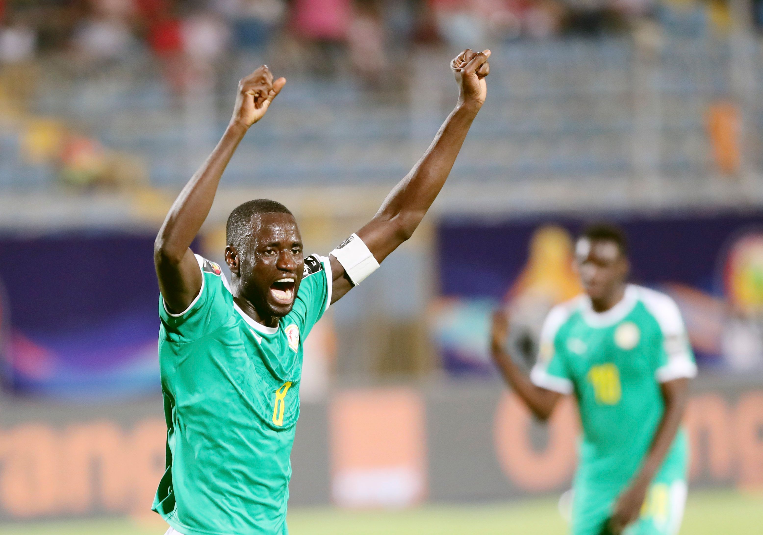 掘金约基奇豪取三双战胜快船（约基奇砍下三双，掘金力克快船）