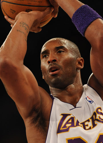 球探报告：阿森纳和切尔西的深入目标，里尔中场布阿迪（球探观察：里尔中场布阿迪，阿森纳与切尔西的重点引援目标）