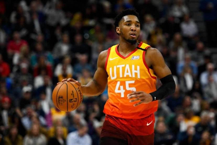 C罗本世纪左脚进球数位列第五，也是前十中唯一的非左脚球员（C罗本世纪左脚进球数第5，前十中唯一的非左脚球员）