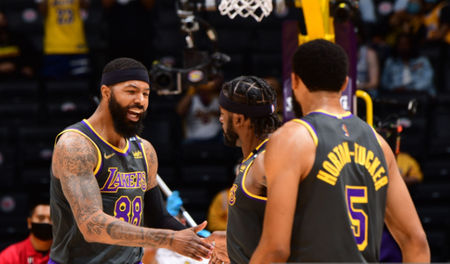 希罗：我才复出6场跟球队化学反应需循序渐进，球队防守需更好（希罗：复出仅6场，团队默契要循序渐进，防守还得再提高）