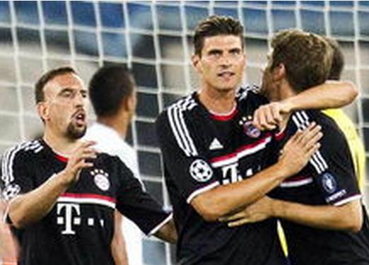 巴萨公布欧冠首发11人阵容迎战法兰克福（巴萨官宣欧冠战法兰克福首发11人名单）