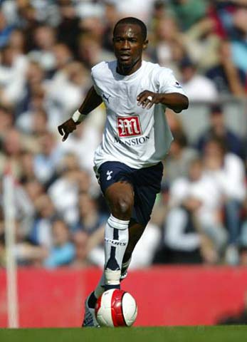 气温未降，“雪”先来了？杭州桐庐滑雪场“开板”，半个月后还有“夜滑”（气温不降雪先至：杭州桐庐滑雪场开板，半月后加开夜滑）